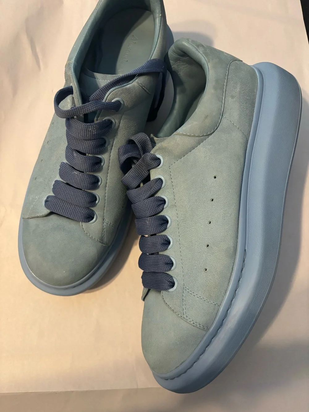 Alexander McQueen 
Oversized Sneaker all blue
Size 10 US  / 43 D - Picture 2 of 7
